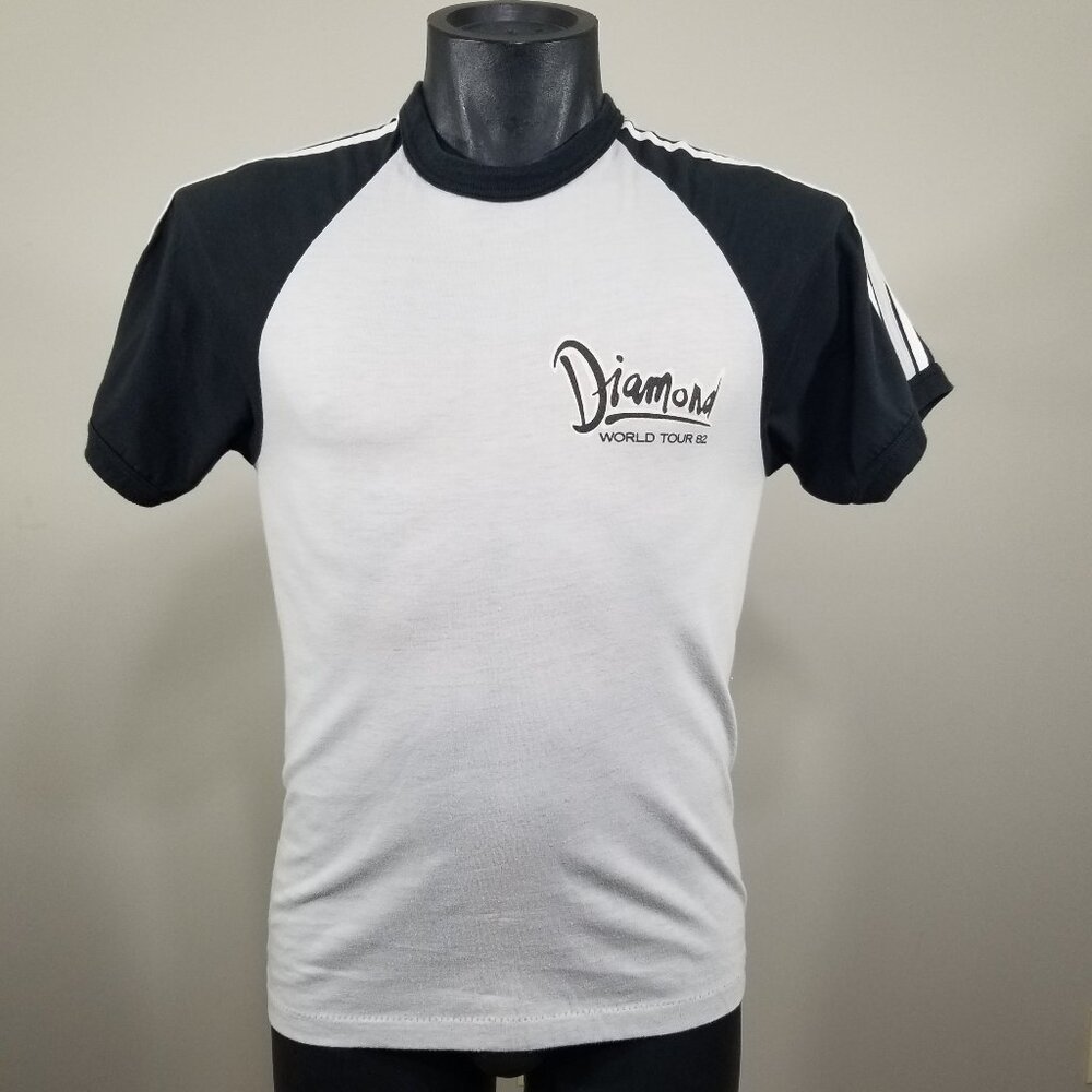 Vintage Neil Diamond Wold Tour 1982 Concert Tee Shirt Size M Raglan T-Shirt Top